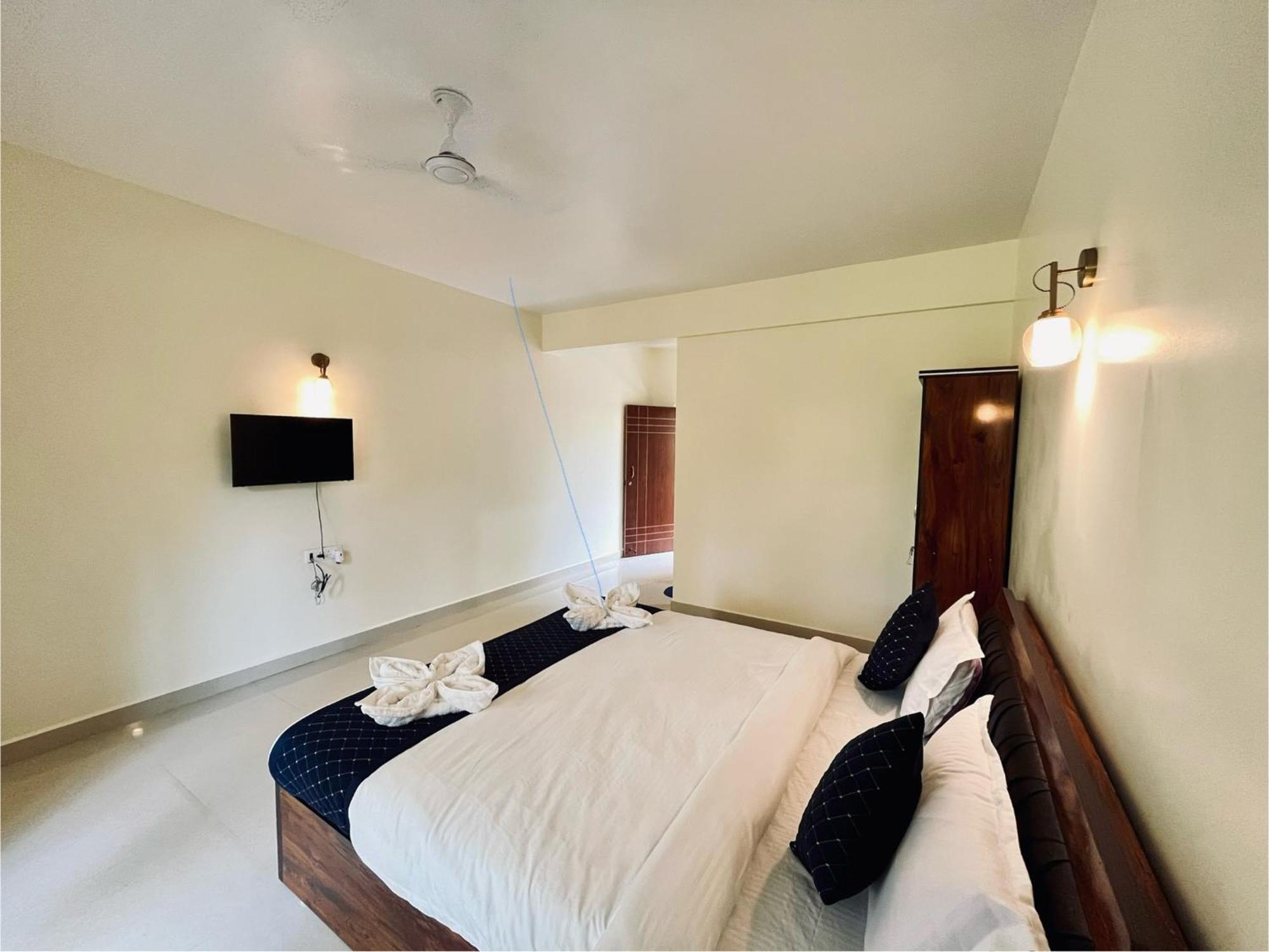 Sterling Garden Hotel By Pas Resorts Morjim Exterior photo